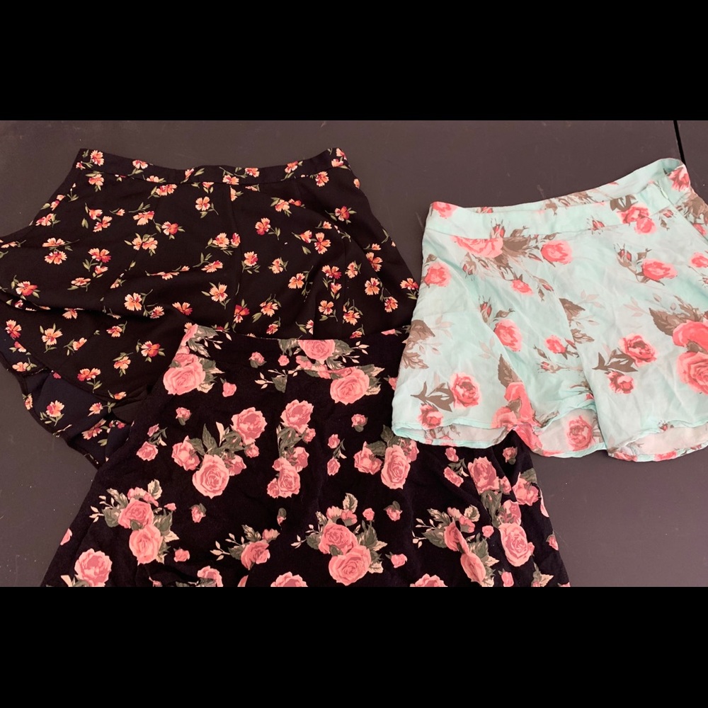 Mini skirt lot